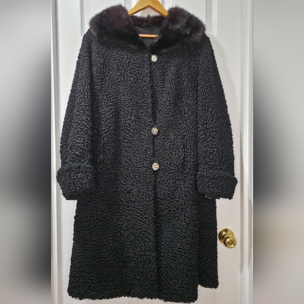 Vintage Persian Lamb Fur Coat with Mink Fur Collar Size M Luxury Perfect Conditi